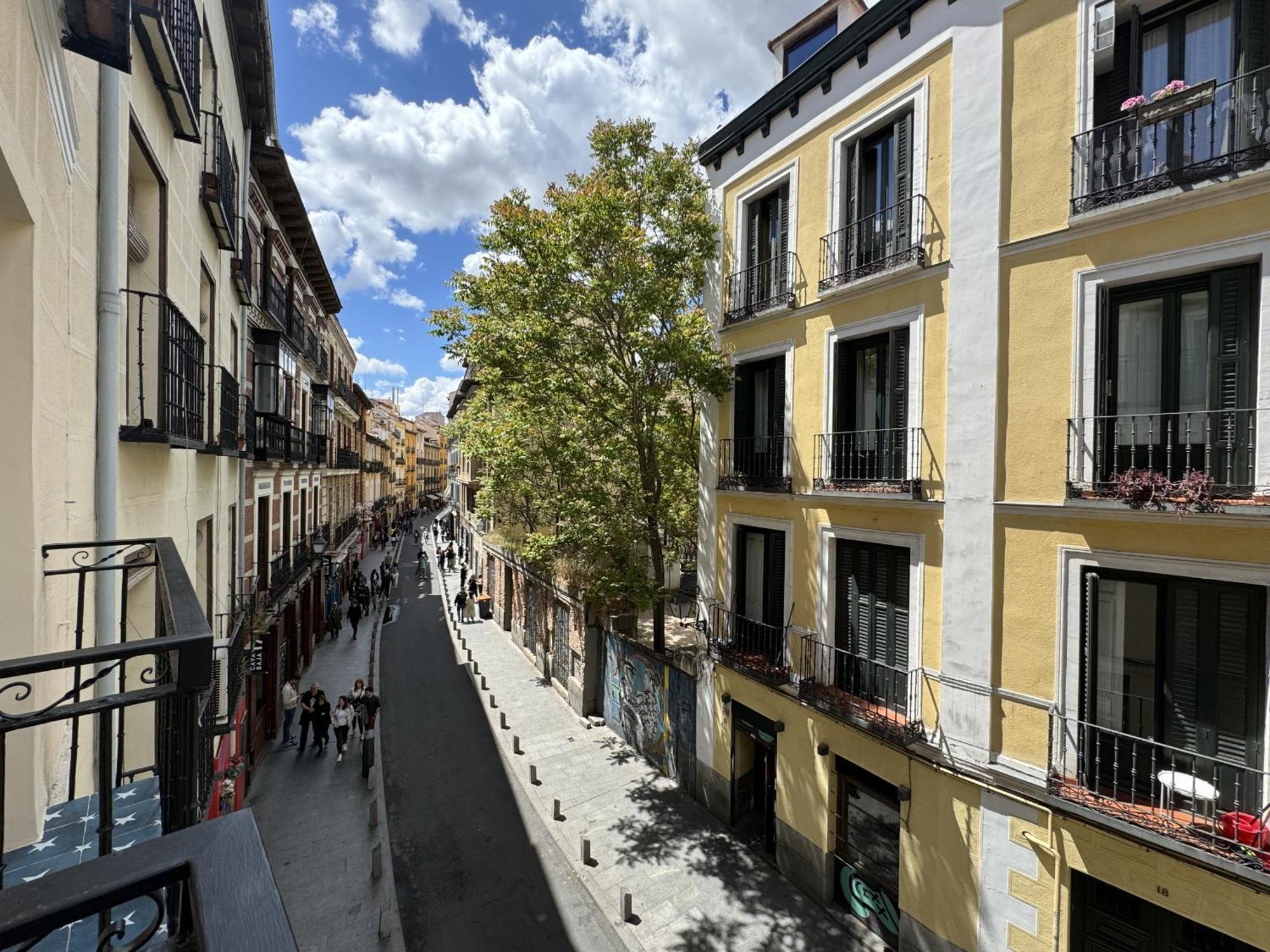 Cavabajasuites 2 Madrid Exterior foto